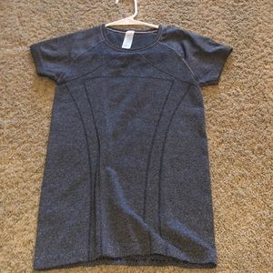gray ivivva short sleeve